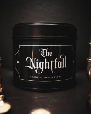 The Nightfall Gothic Duftkerze in schwarzer Metalldose
